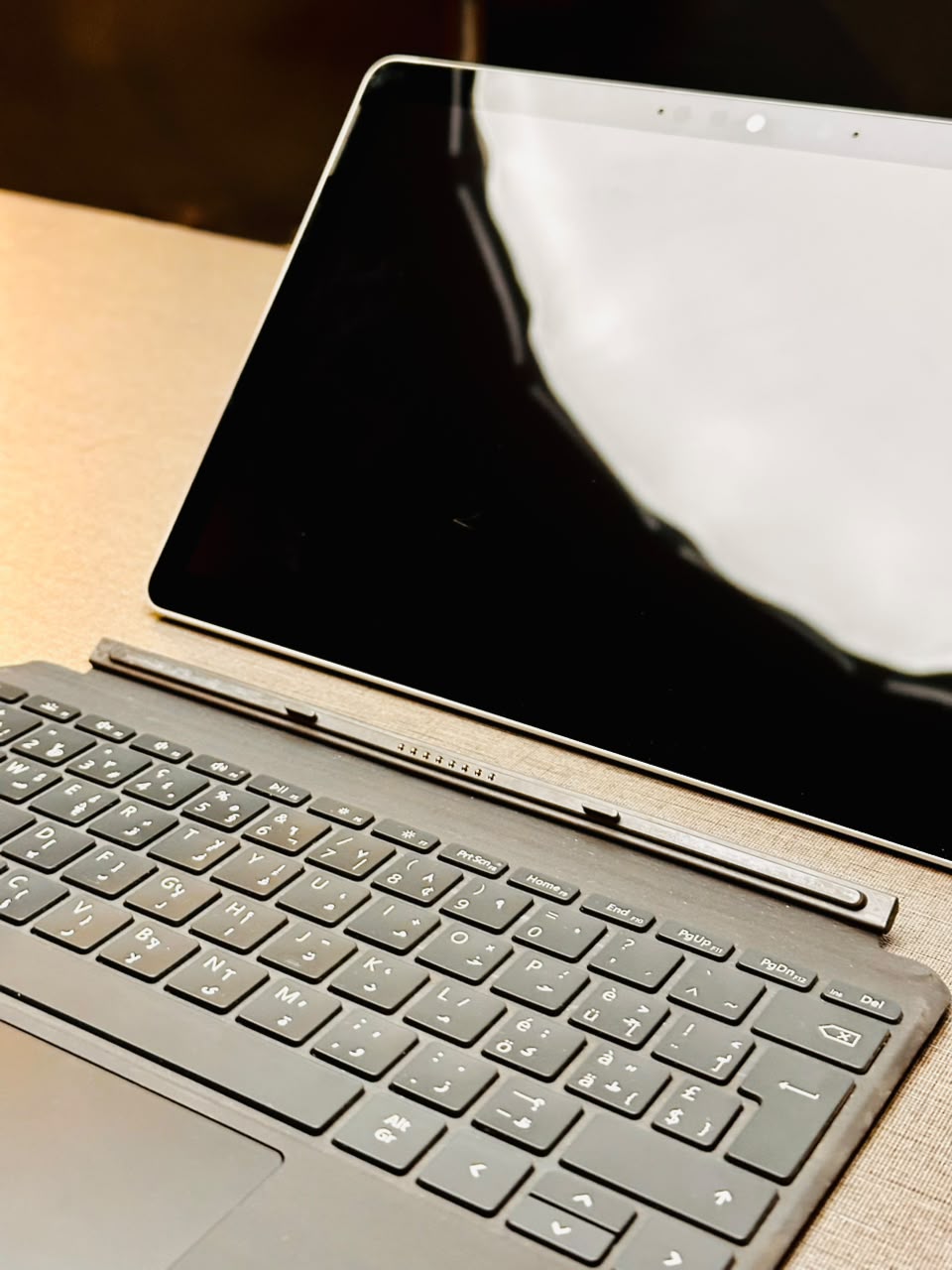 Microsoft Surface Go (8GB RAM / 128GB SSD) – Intel Pentium Gold